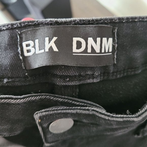 BLK DNM High Waist Flare Stretch Black Jeans Size 30 - Picture 3 of 8
